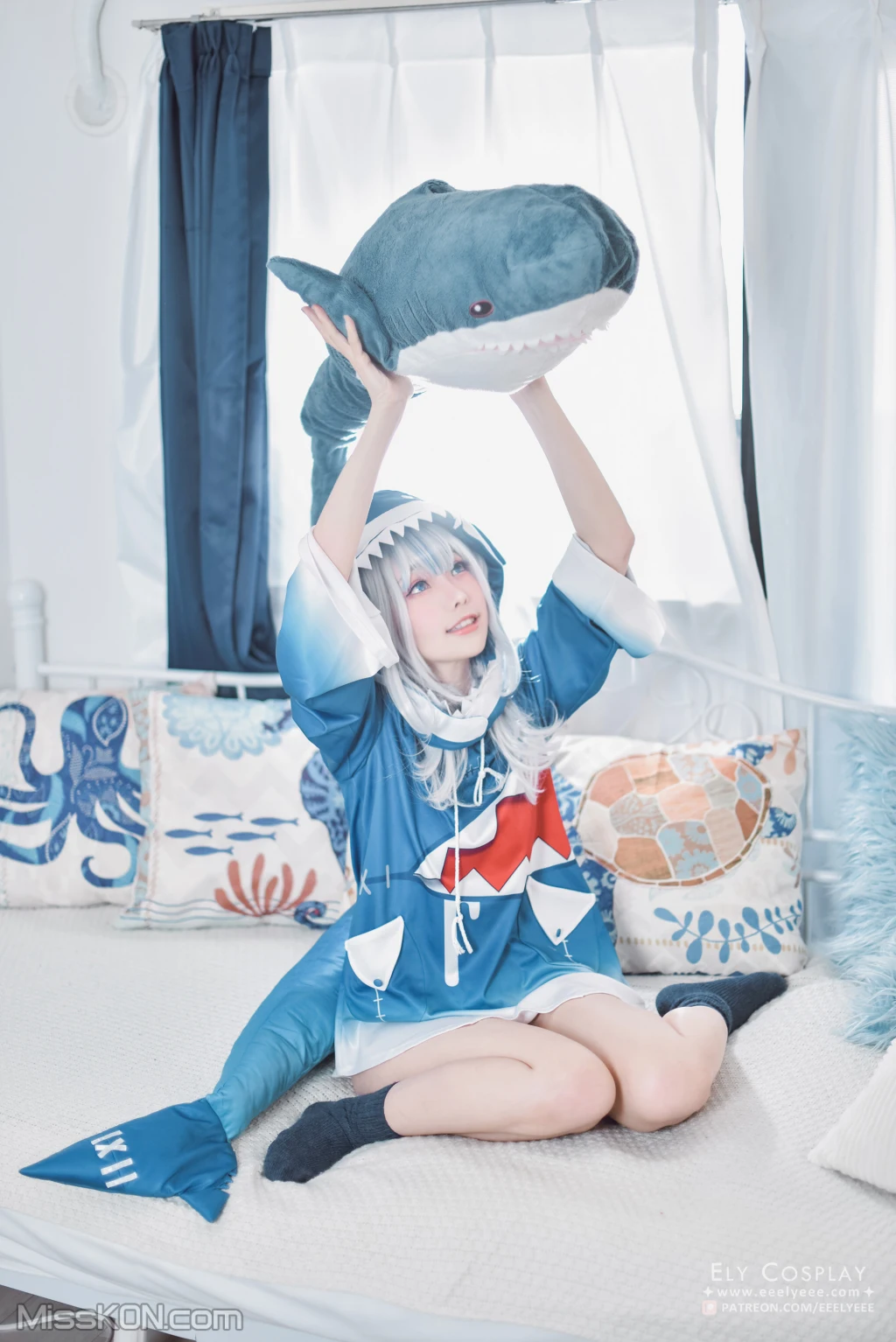 Coser@Ely_eee (ElyEE子): Gawr Gura (44 photos) –插图3