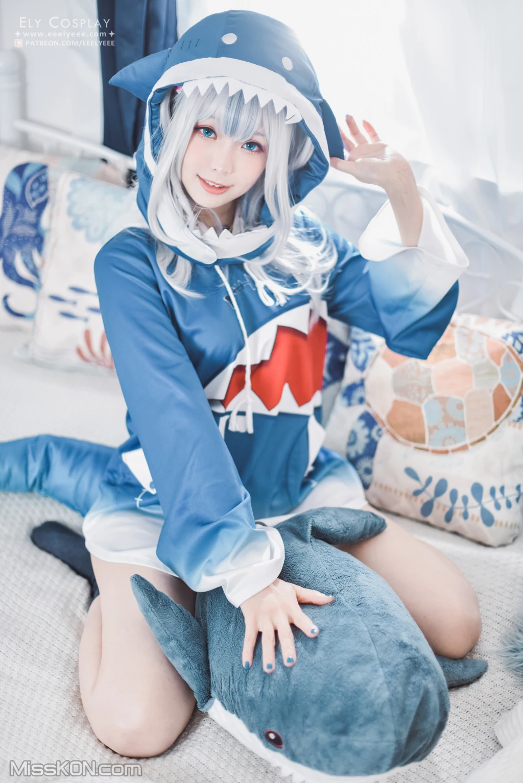 Coser@Ely_eee (ElyEE子): Gawr Gura (44 photos) –插图6