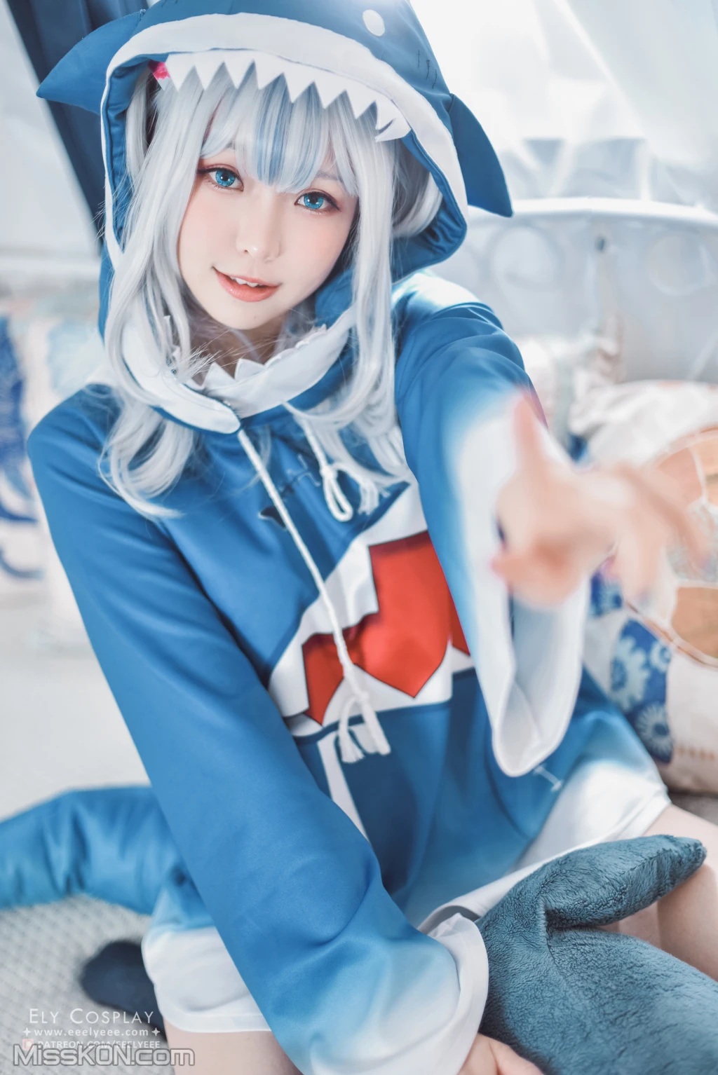 Coser@Ely_eee (ElyEE子): Gawr Gura (44 photos) –插图7