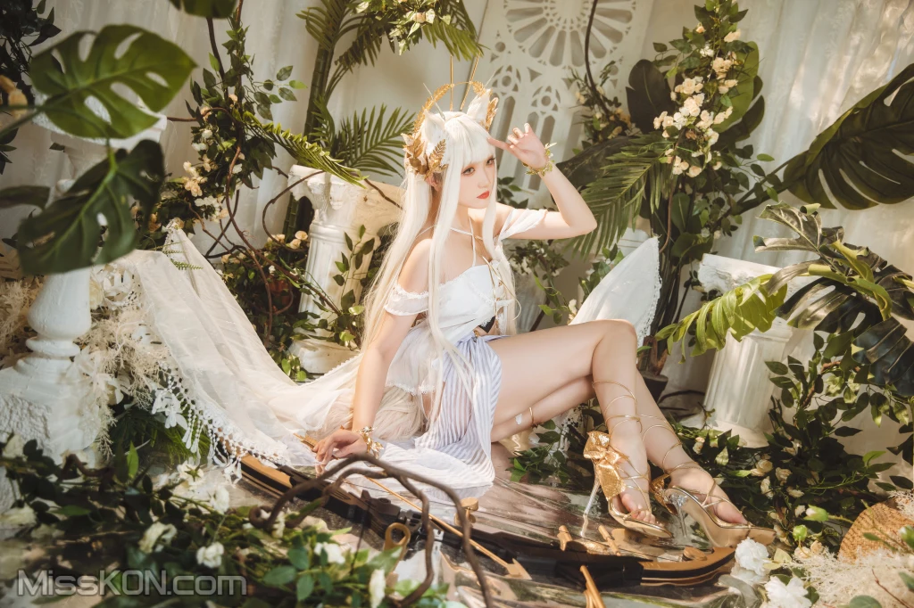 Coser@瓜希酱: 明日方舟 白金泳装 (Platinum) (25 photos) – Page 2