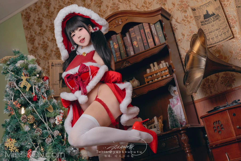 Coser@黏黏团子兔: 魔女圣诞夜 (70 photos )