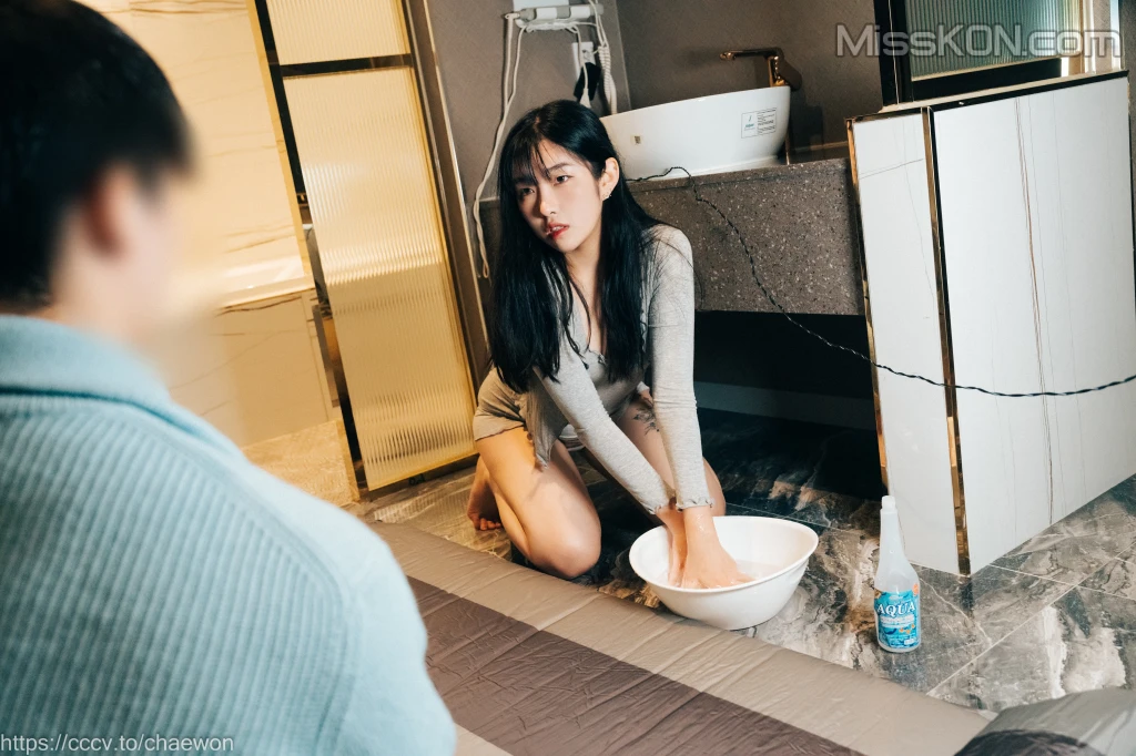 [Loozy] Sonson (손손): Massage Girl (133 photos) – Page 2