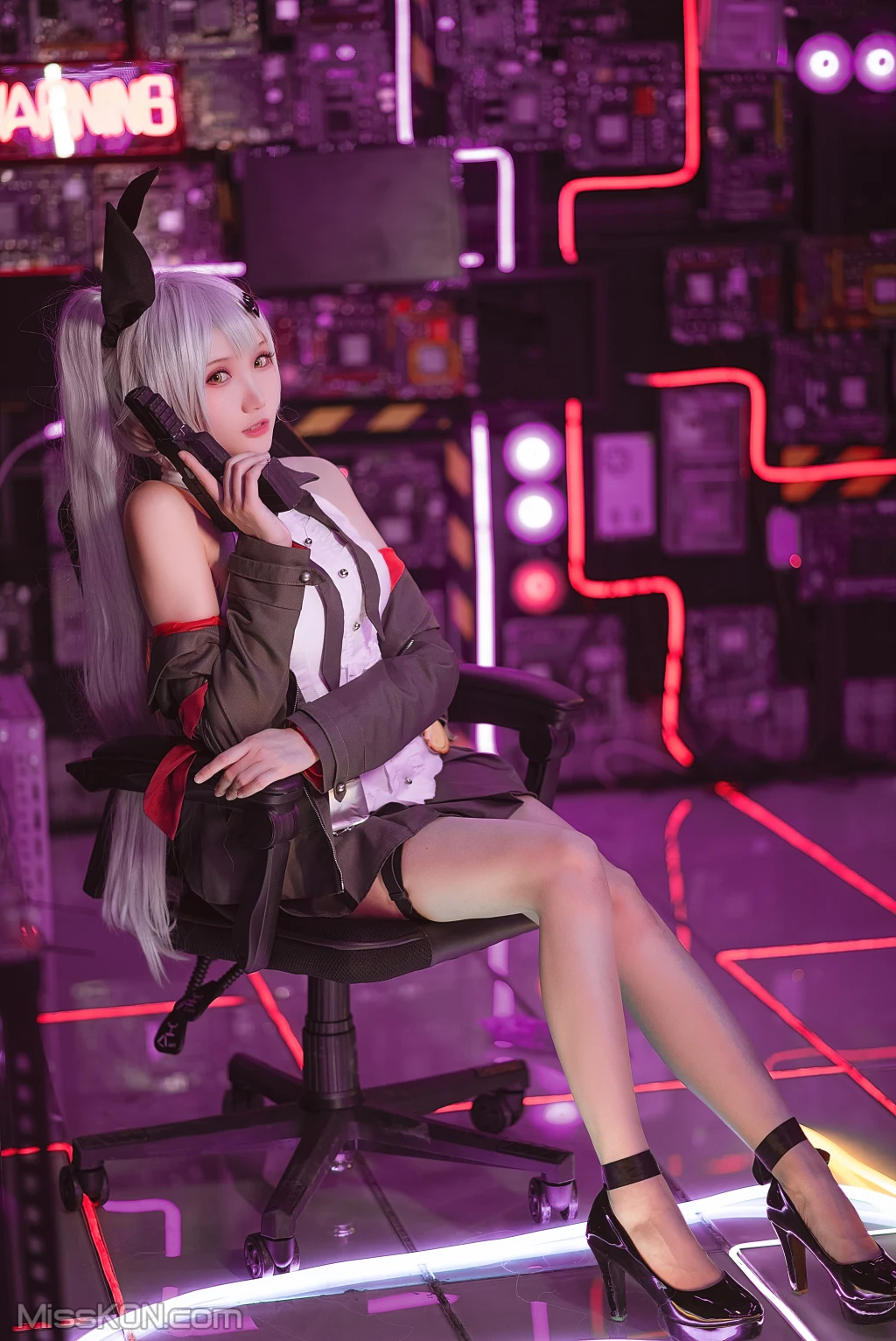 Coser@瓜希酱: 少女前线 FN-57 Five-seveN (22 photos) – Page 2