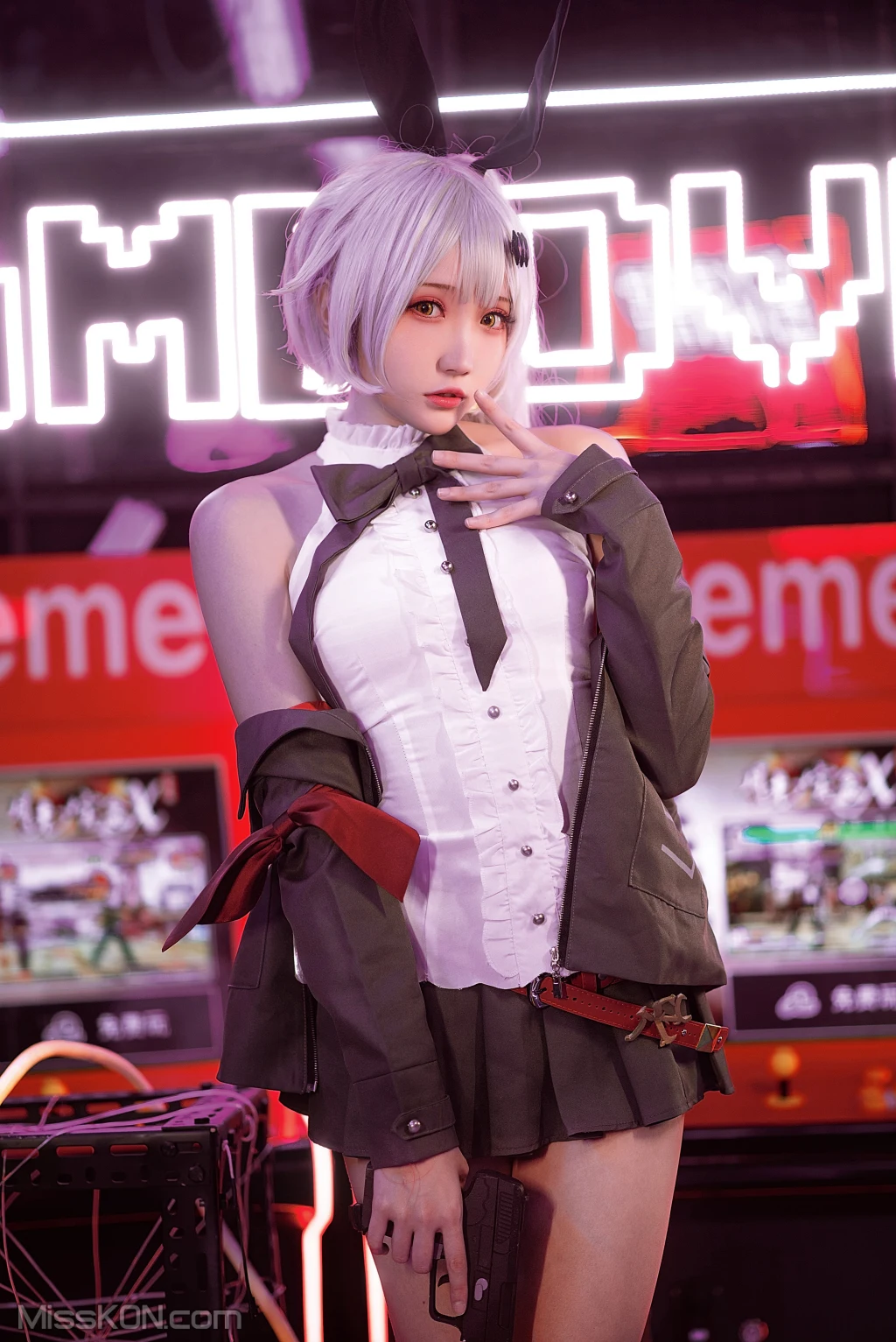 Coser@瓜希酱: 少女前线 FN-57 Five-seveN (22 photos) – Page 2