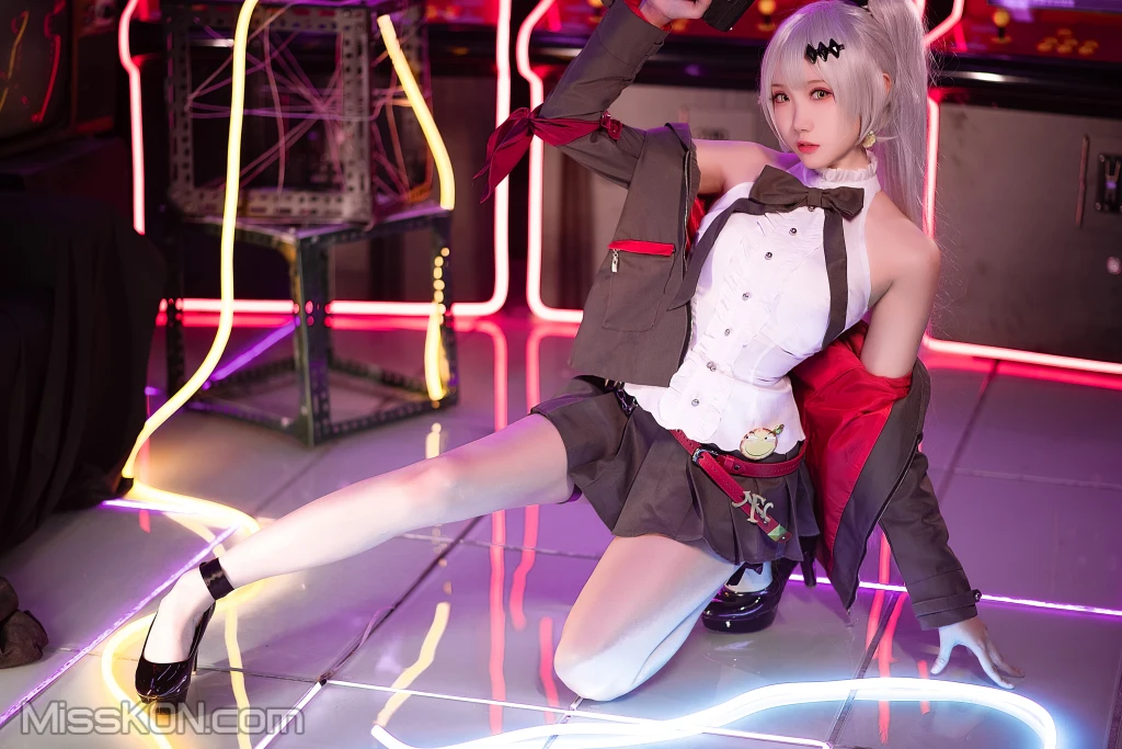 Coser@瓜希酱: 少女前线 FN-57 Five-seveN (22 photos) – Page 3