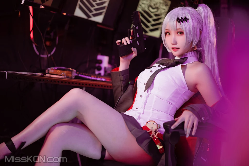 Coser@瓜希酱: 少女前线 FN-57 Five-seveN (22 photos) – Page 3