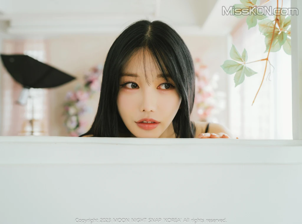 [Moon Night Snap] Yunjin: Cant Have You (59 photos) – Page 3