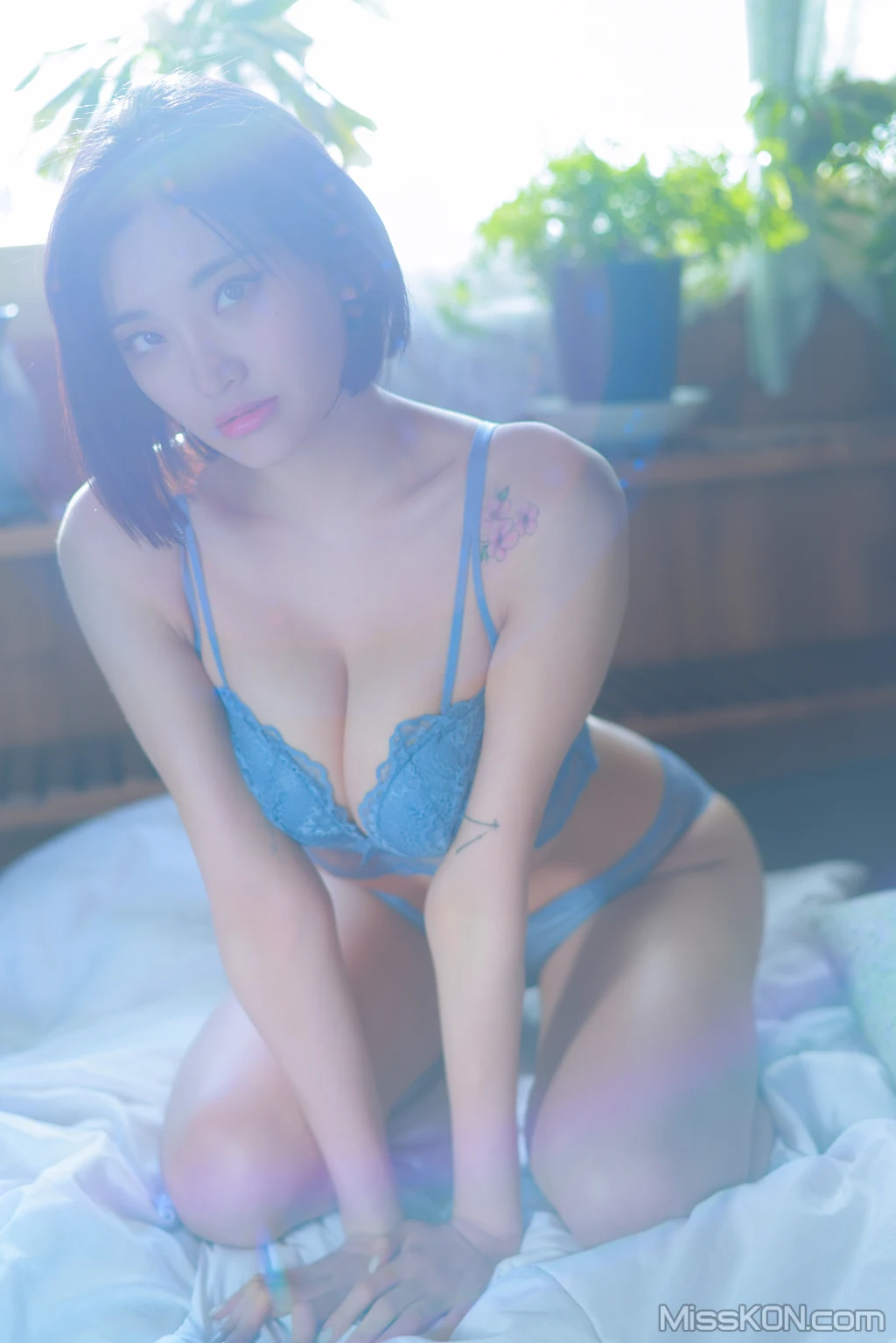 Sula (설아): Blue (169 photos + 2 videos) – Page 2