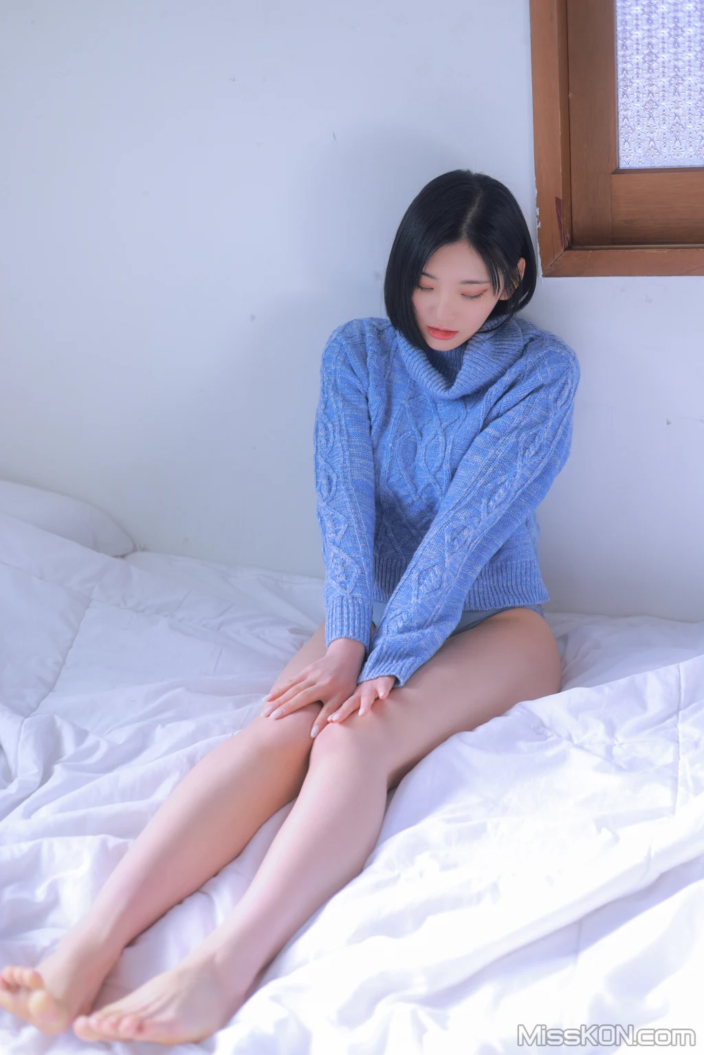 Sula (설아): Blue (169 photos + 2 videos) – Page 10