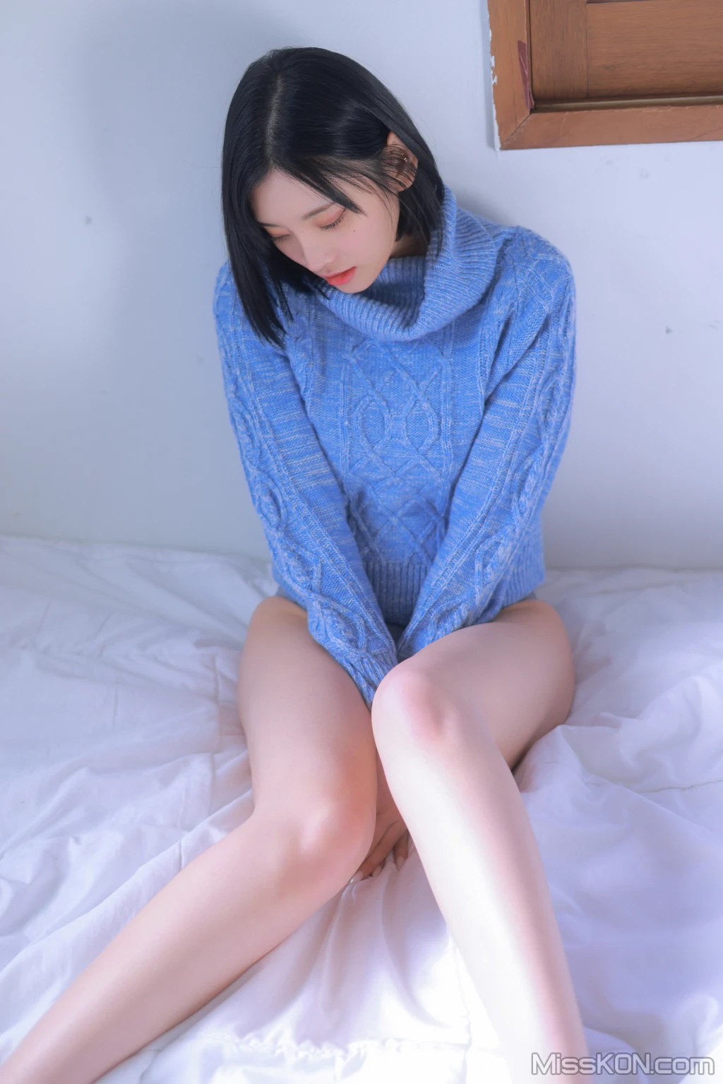 Sula (설아): Blue (169 photos + 2 videos) – Page 10