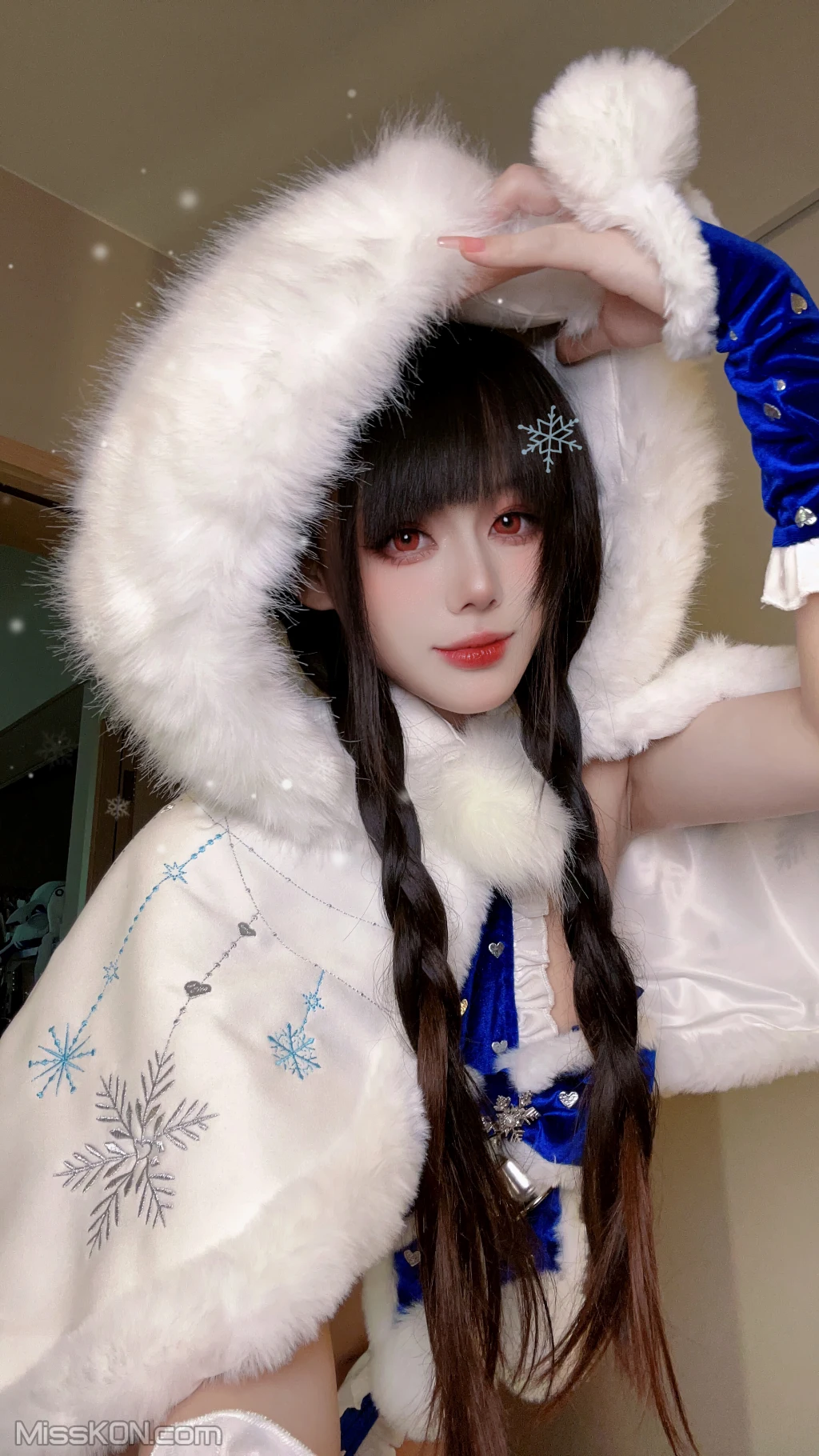 Coser@九言: 圣诞礼物自拍 (30 photos + 6 videos) – Page 3