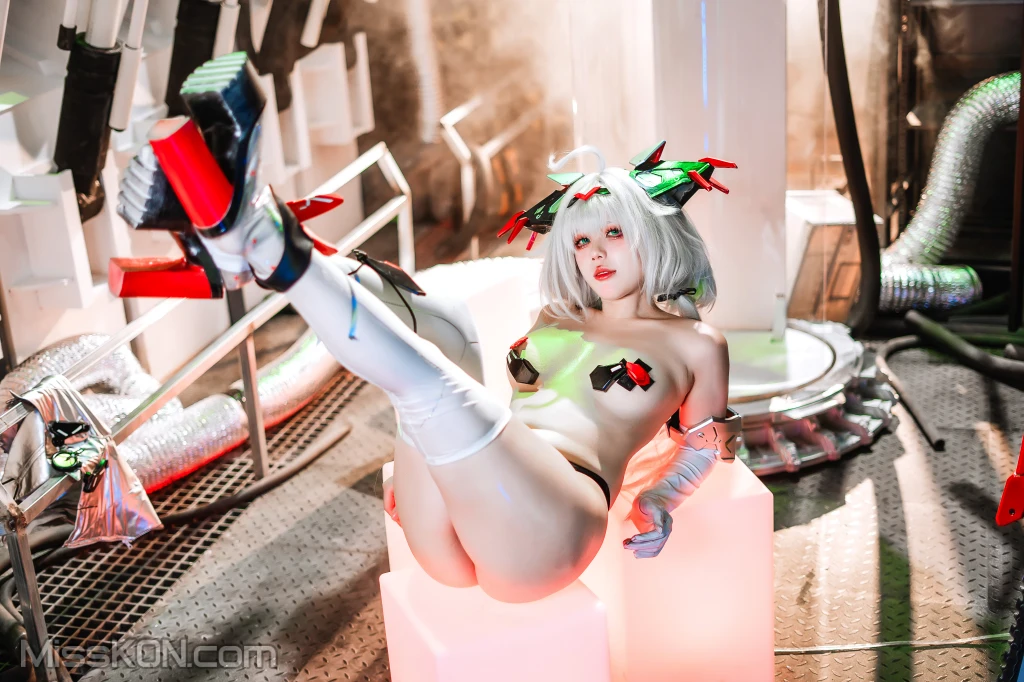 Coser@九言: 交错战线 纳格陵 (67 photos)