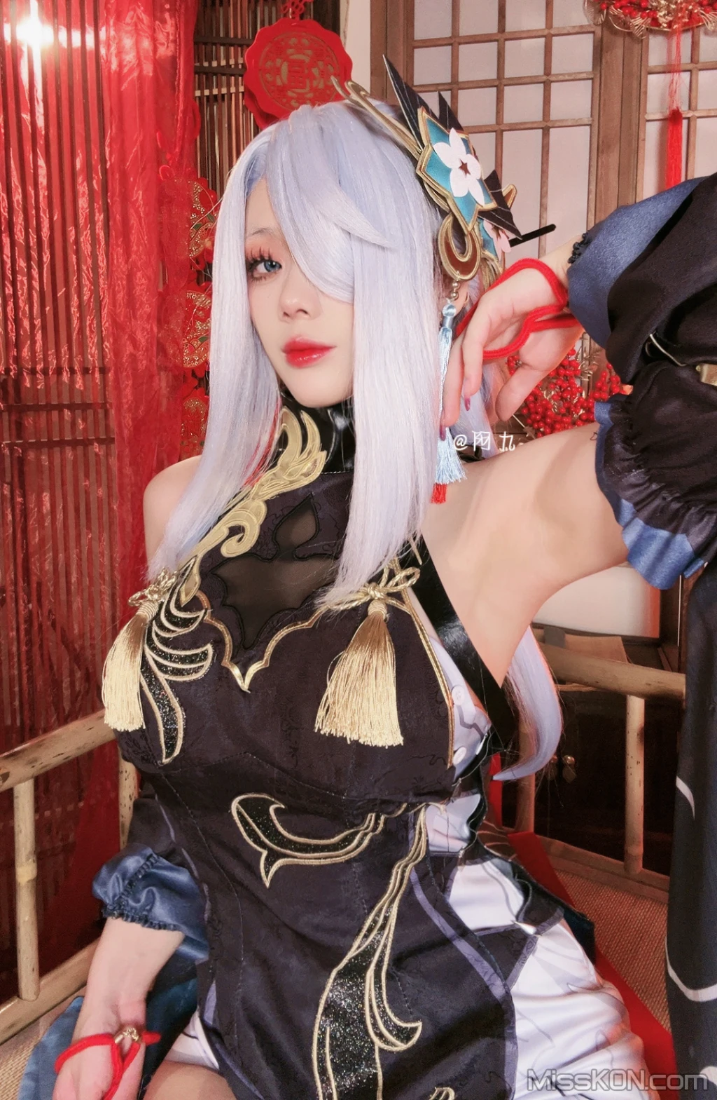 Coser@九言: 甘雨海灯节礼服单人版 (43 photos )