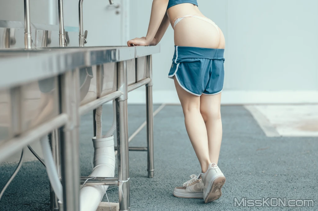Coser@桃良阿宅: 晨跑 (44 photos)