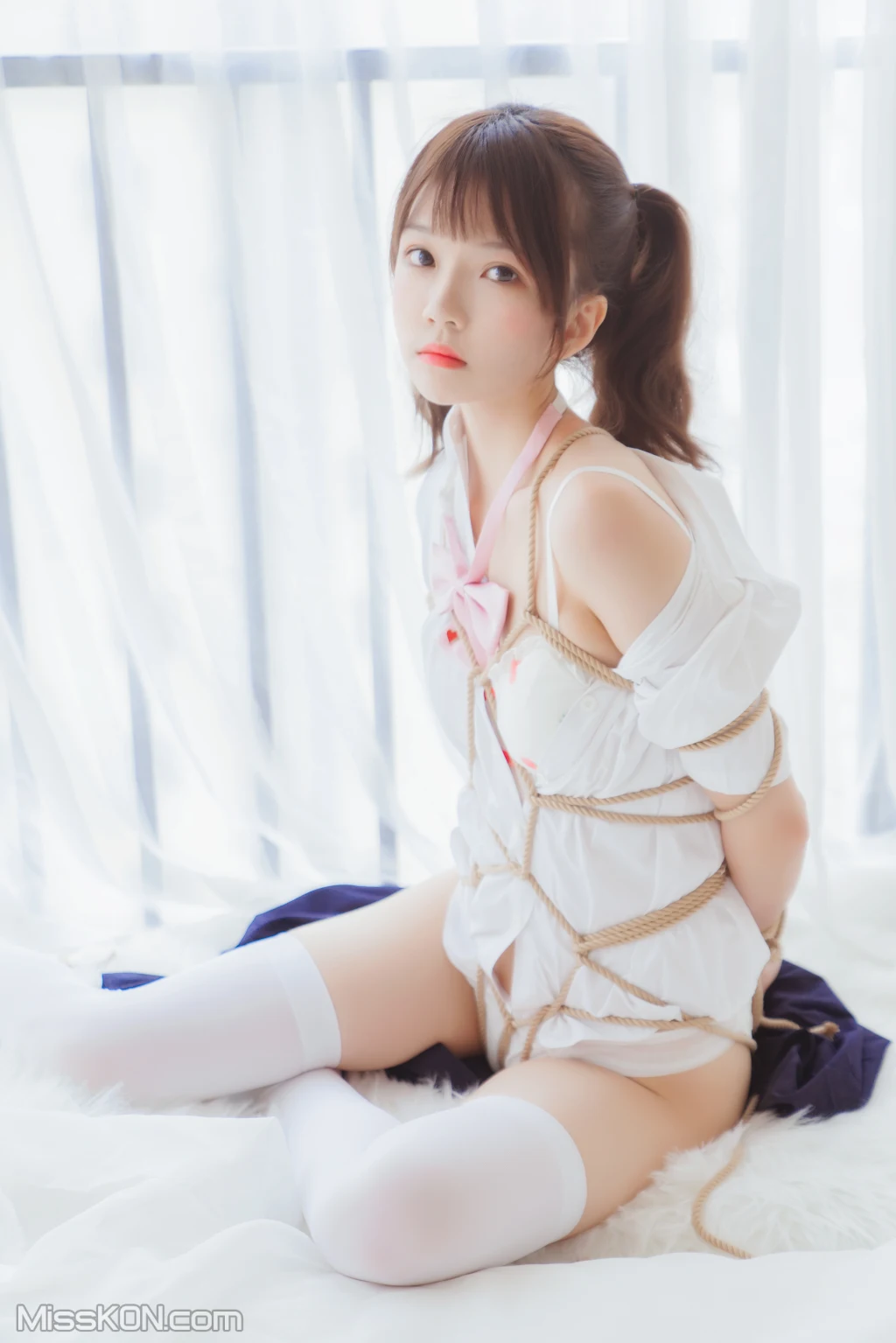 Coser@桜桃喵: 捆绑 (51 photos)