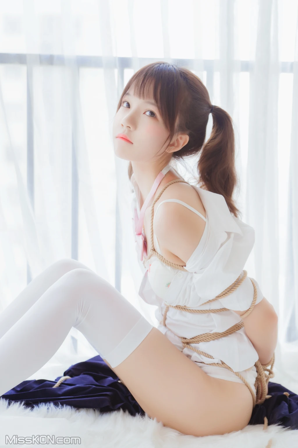 Coser@桜桃喵: 捆绑 (51 photos)