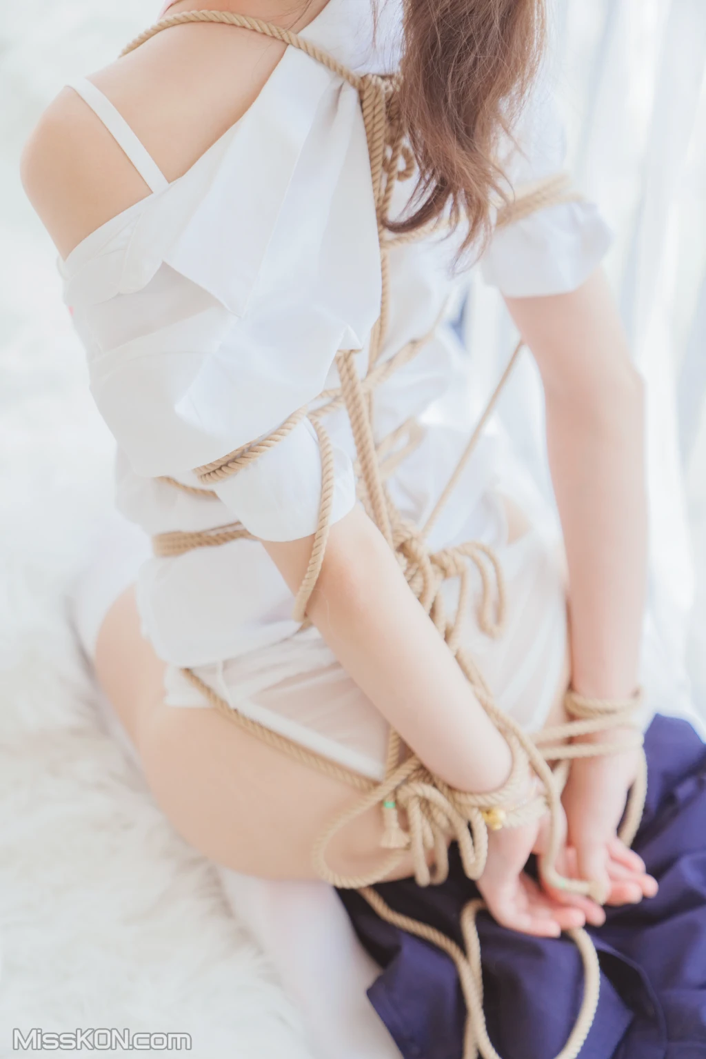 Coser@桜桃喵: 捆绑 (51 photos)