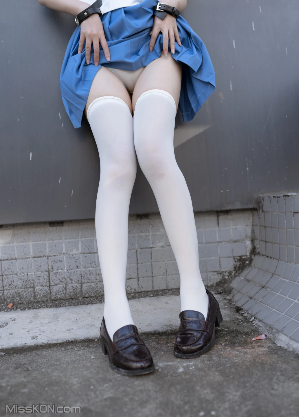 Coser@不呆猫: 天台小m猫 (96 photos )