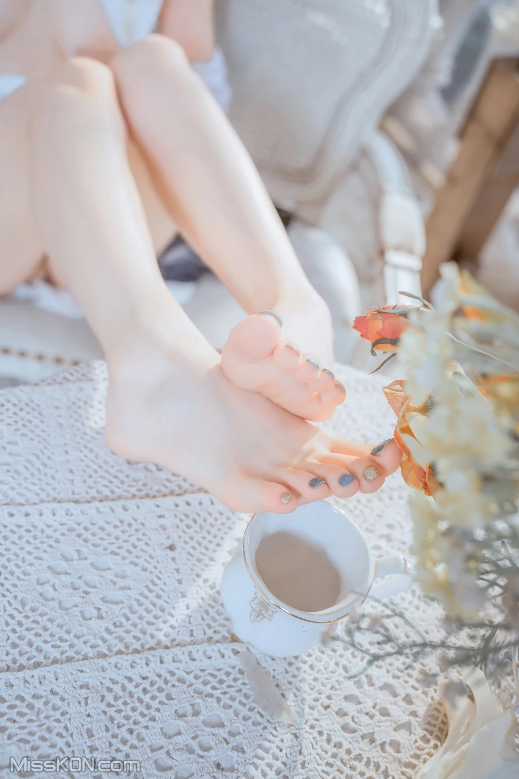 Coser@桃良阿宅: 女仆2b (40 photos)