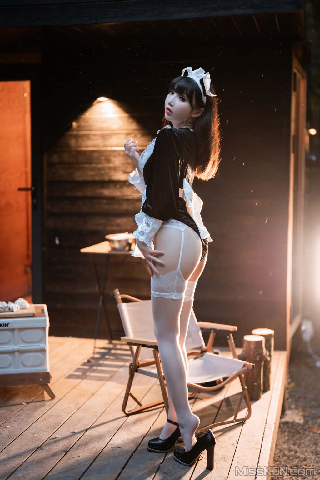 Coser@面饼仙儿 No.125: 木屋女仆 (27 photos)