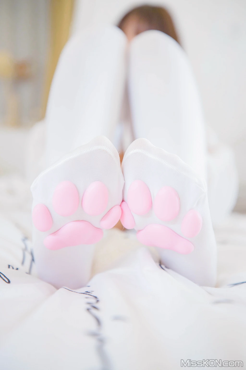 Coser@神楽坂真冬 Vol.066: 绝对企画-猫脚女仆《おかえり》 (150 photos + 2 videos) – Page 3