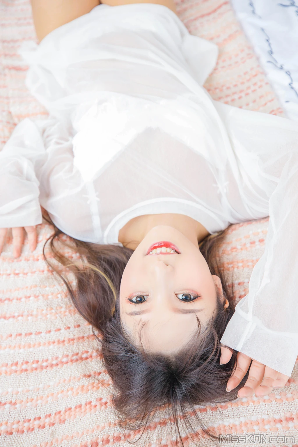 Coser@神楽坂真冬 Vol.066: 绝对企画-猫脚女仆《おかえり》 (150 photos + 2 videos) – Page 8
