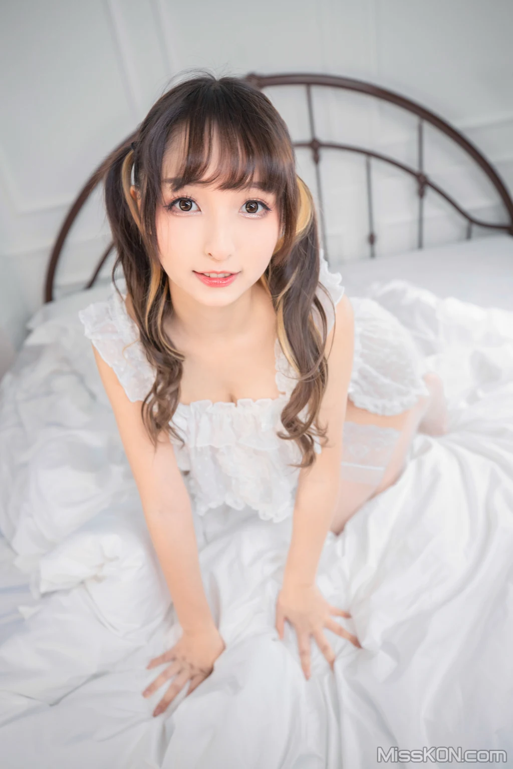 Coser@神楽坂真冬 Vol.067: 绝对企画-樱桃少女《トリック放題》 (150 photos + 2 videos) – Page 9