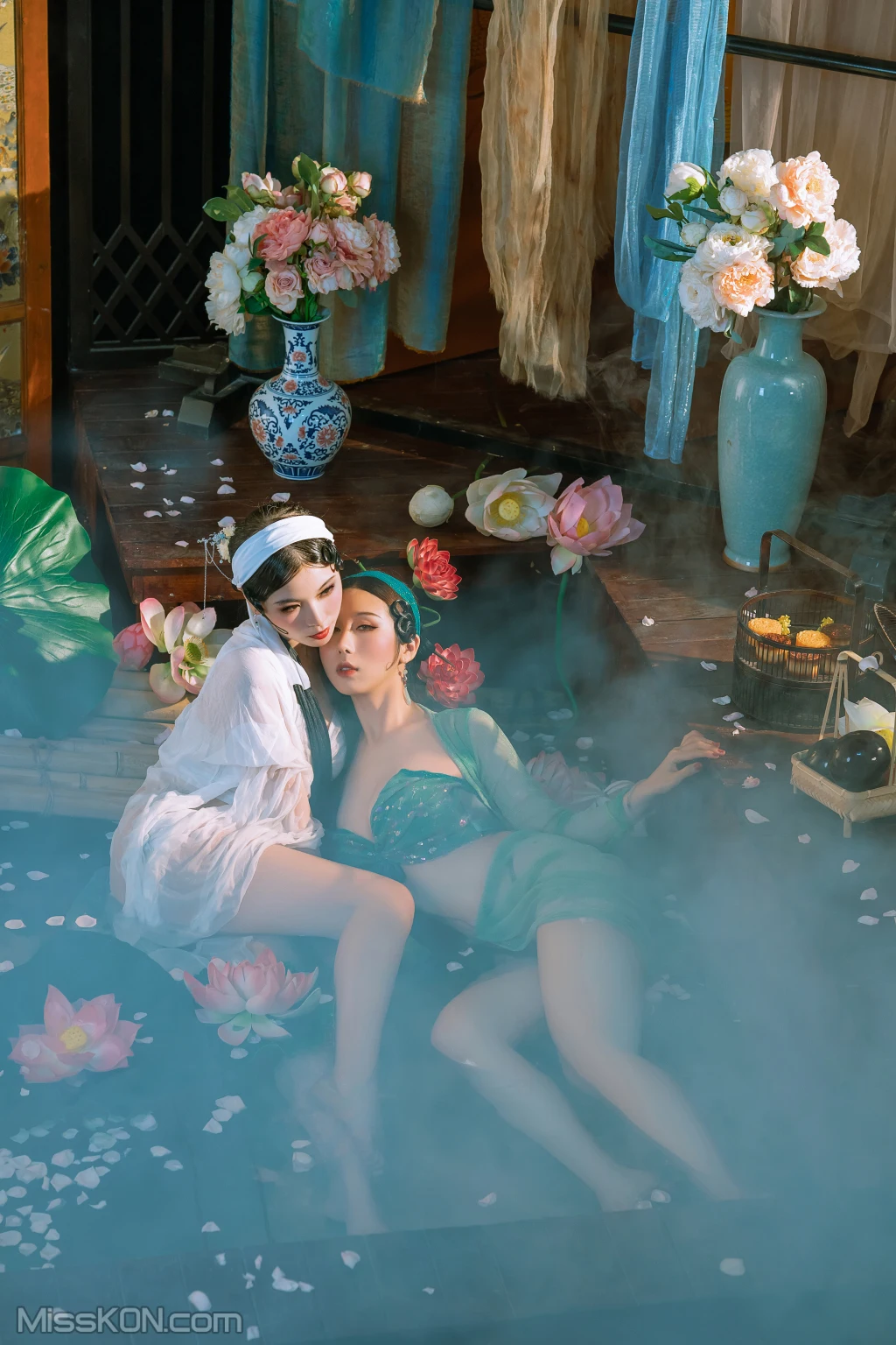Coser@云溪溪 (Yunx1x1): 奶桃&amp;轩萧学姐 朝开暮落-上 (105 photos )