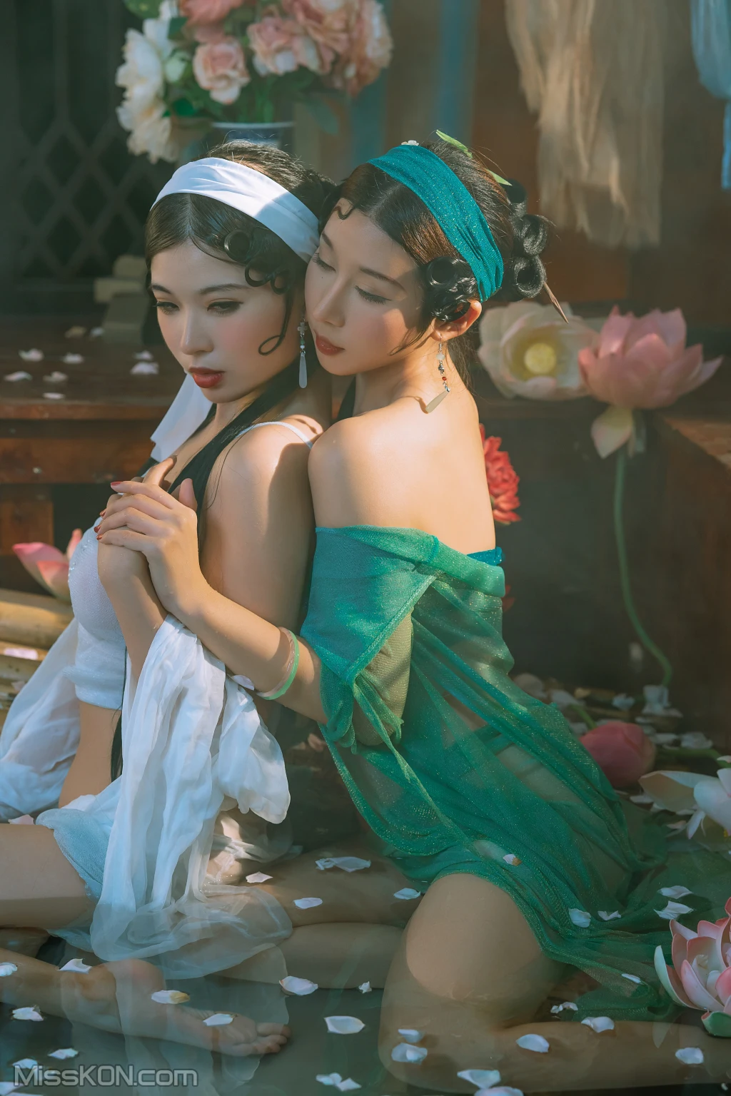 Coser@云溪溪 (Yunx1x1): 奶桃&amp;轩萧学姐 朝开暮落-上 (105 photos )