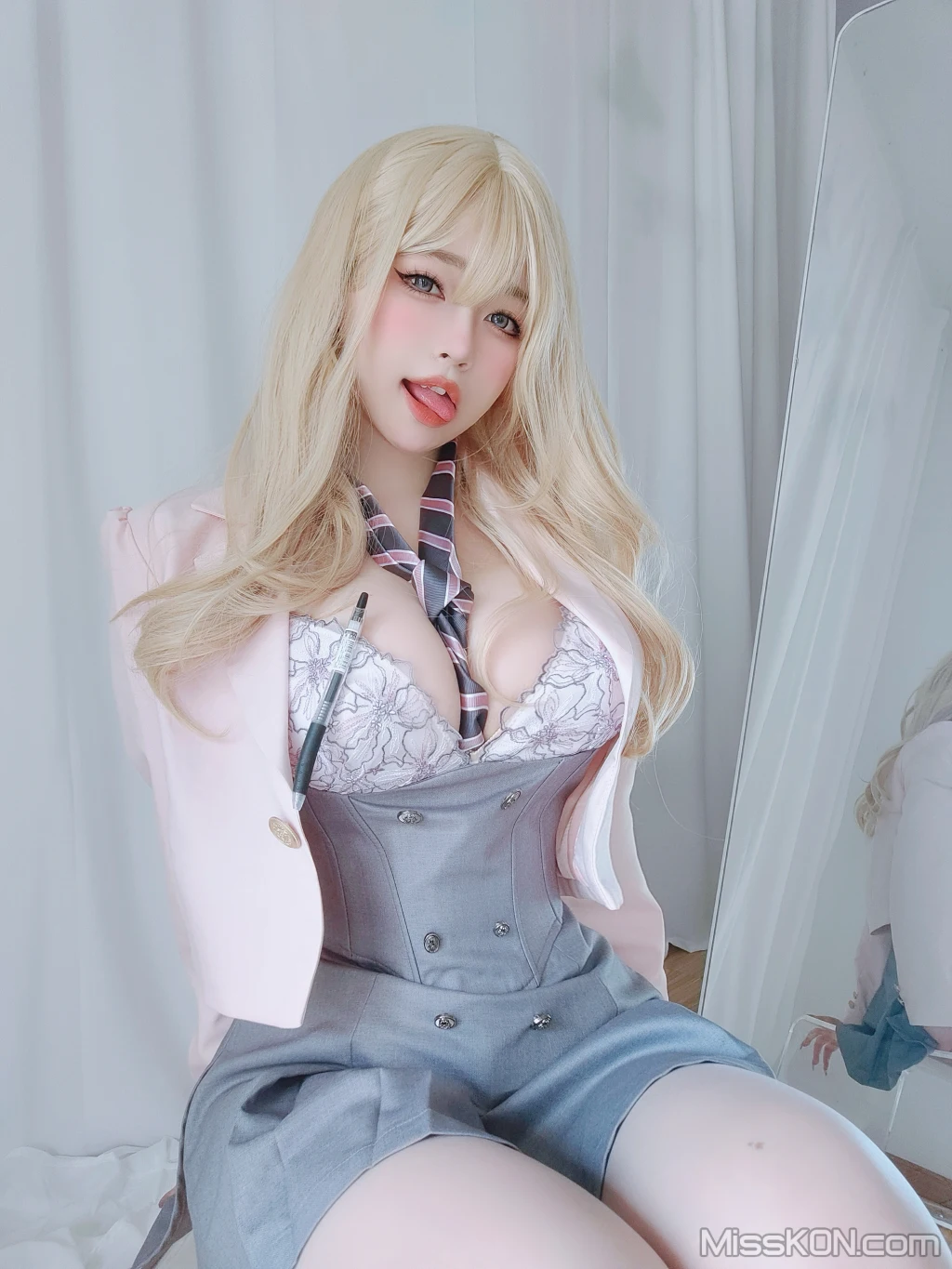 Coser@女主K: 催眠傲娇的前辈 (78 photos)