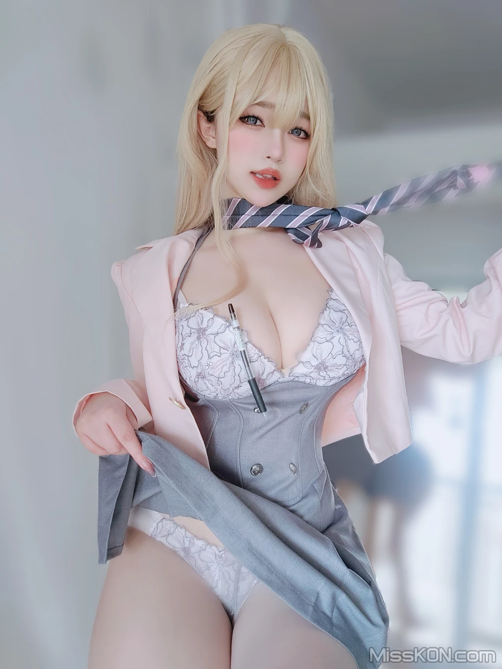 Coser@女主K: 催眠傲娇的前辈 (78 photos)