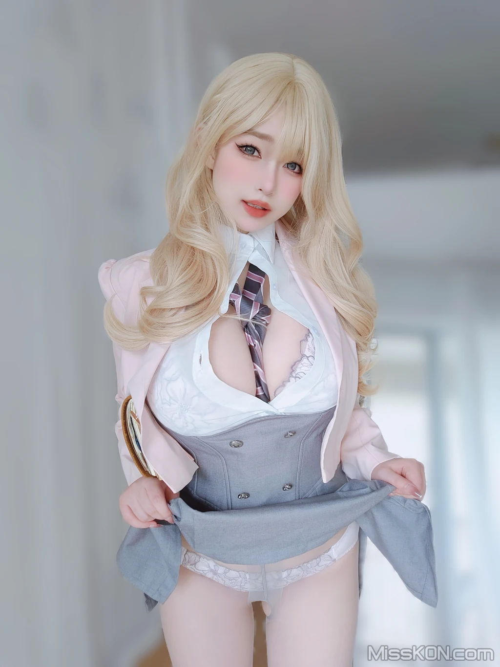 Coser@女主K: 催眠傲娇的前辈 (78 photos)