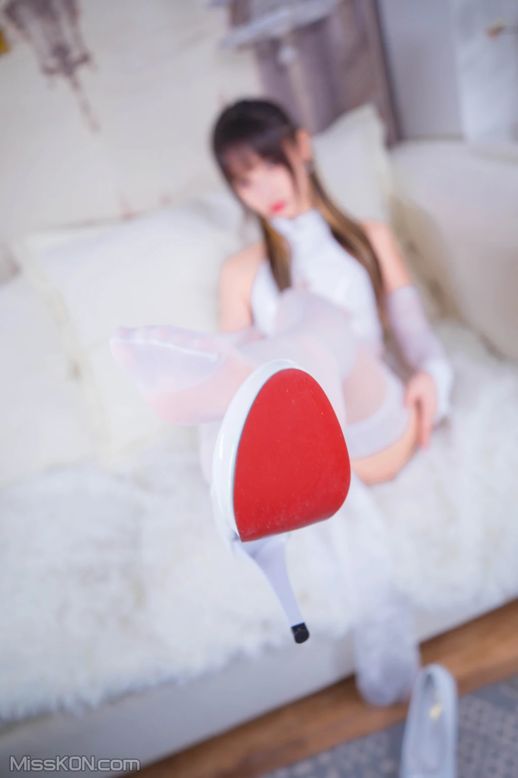 Coser@神楽坂真冬 Vol.068: 绝对企画-黑白旗袍《風と月》 (150 photos + 2 videos) – Page 12