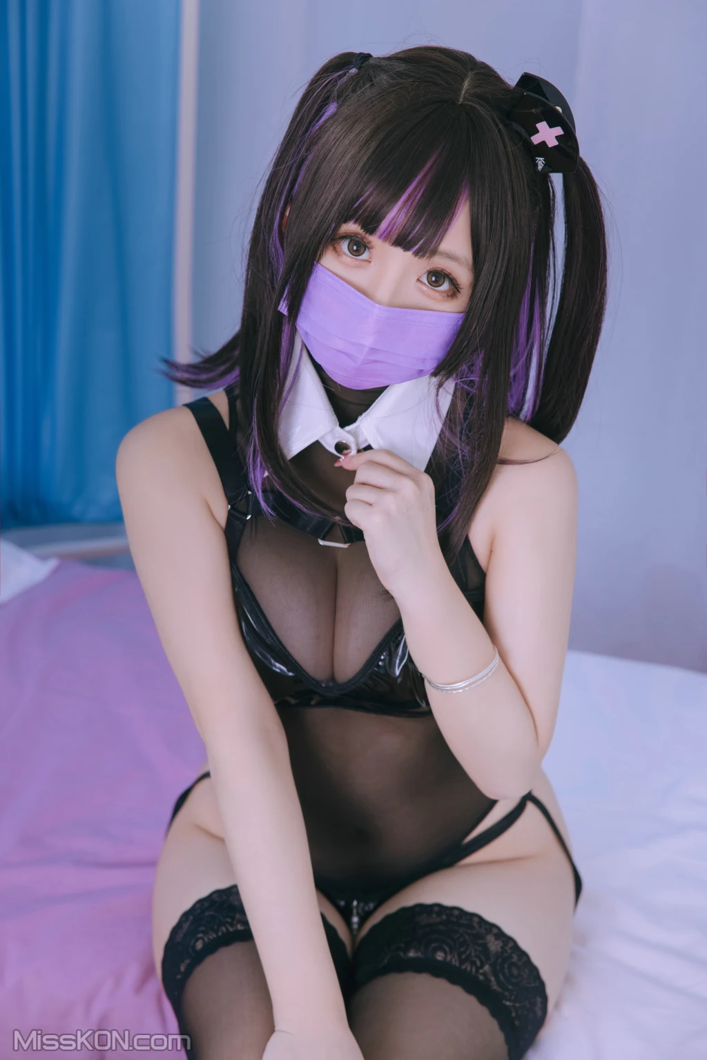 Coser@日奈娇: 口罩护士 (75 photos)