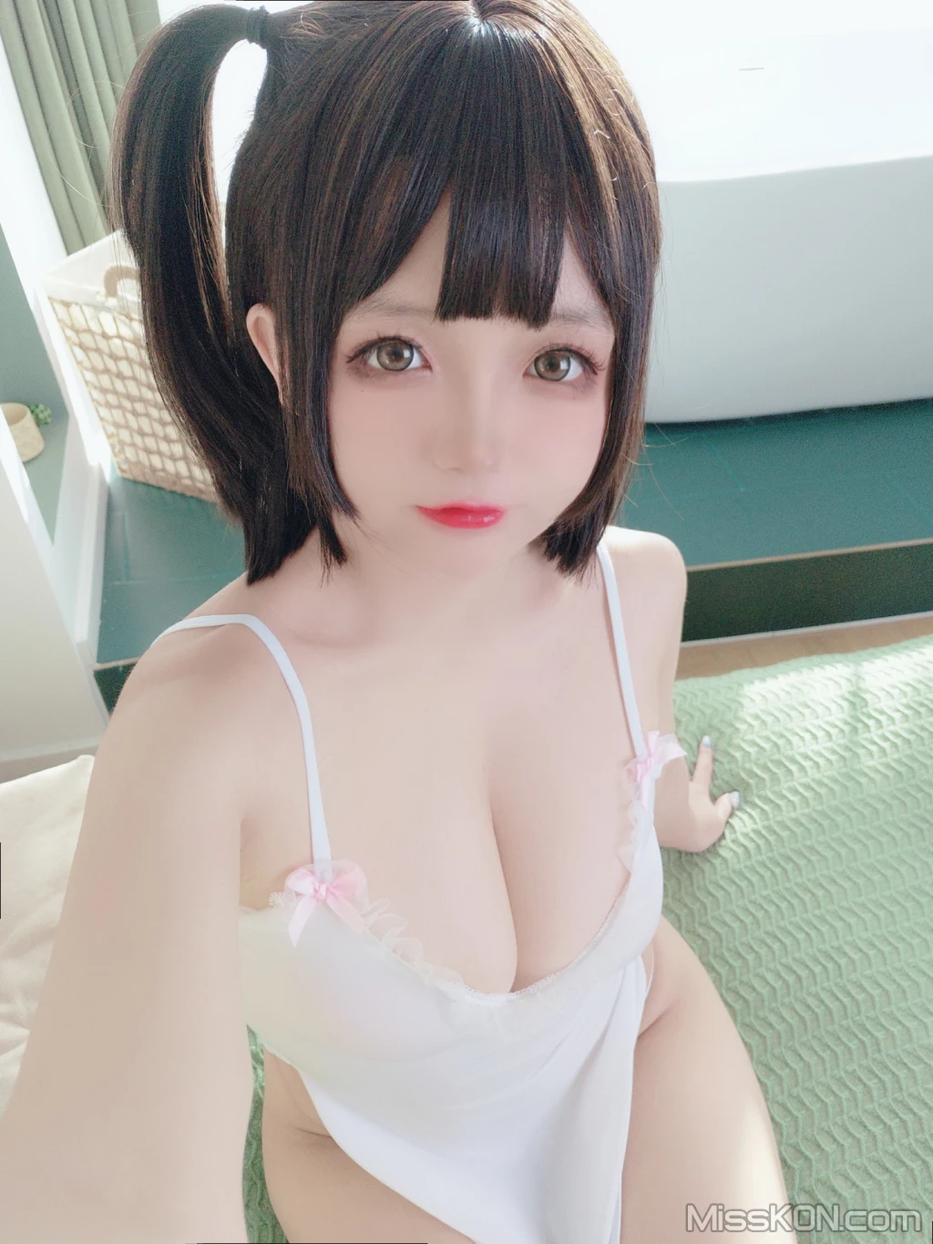 Coser@日奈娇: 湿身小白裙 (97 photos)