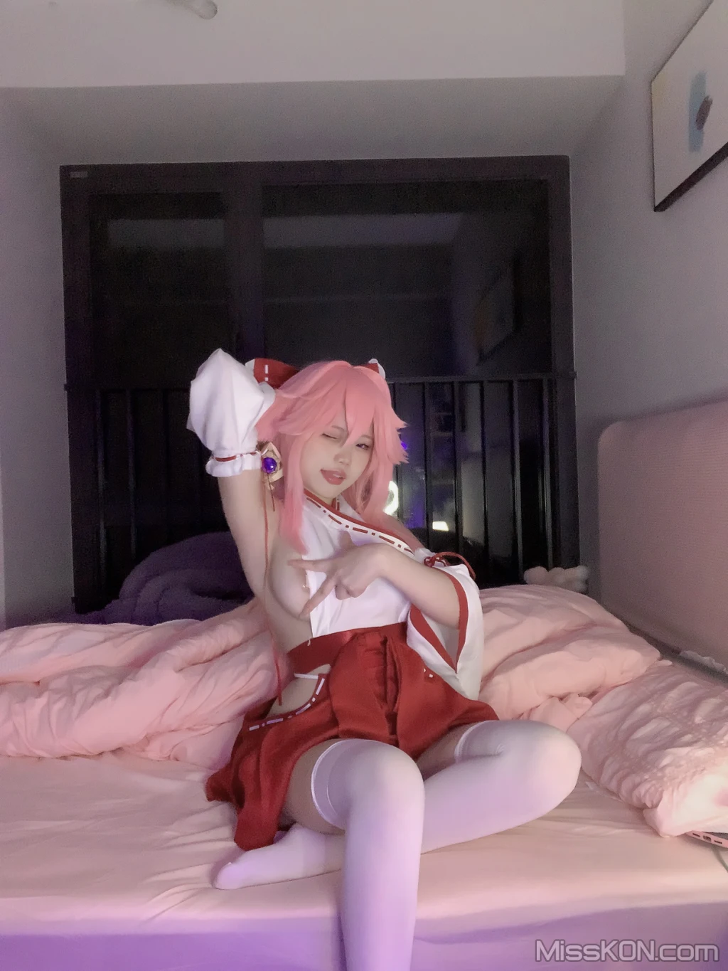 Coser@小瑶幺幺: 八重巫女 (38 photos )