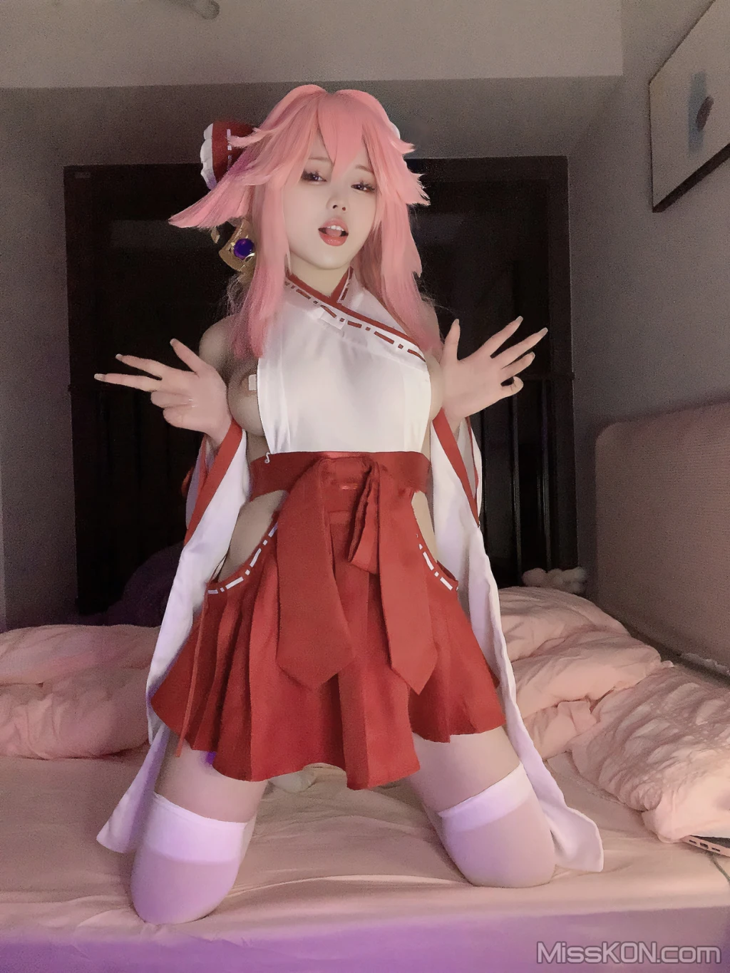 Coser@小瑶幺幺: 八重巫女 (38 photos )