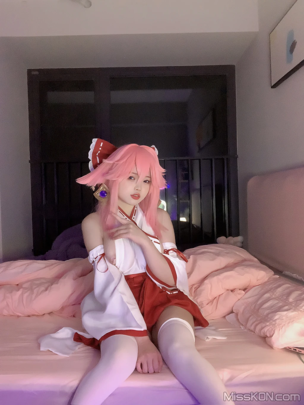 Coser@小瑶幺幺: 八重巫女 (38 photos )