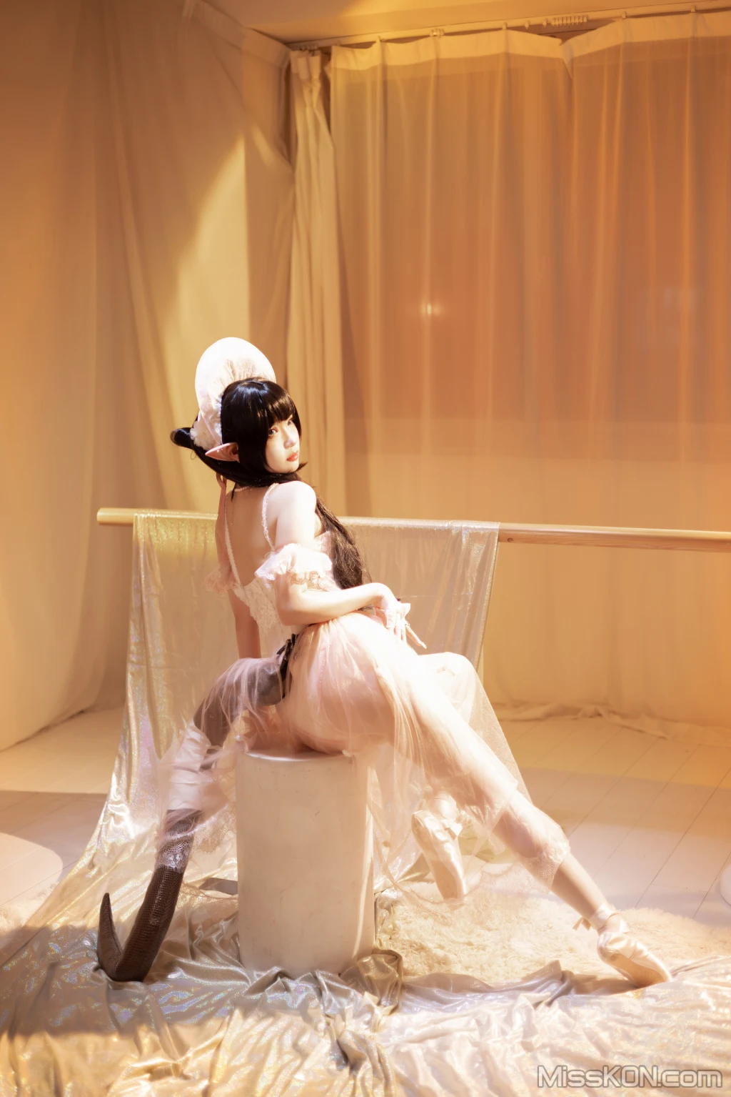 Coser@雪晴Astra (雪晴嘟嘟): 森蚺芭蕾 (94 photos )