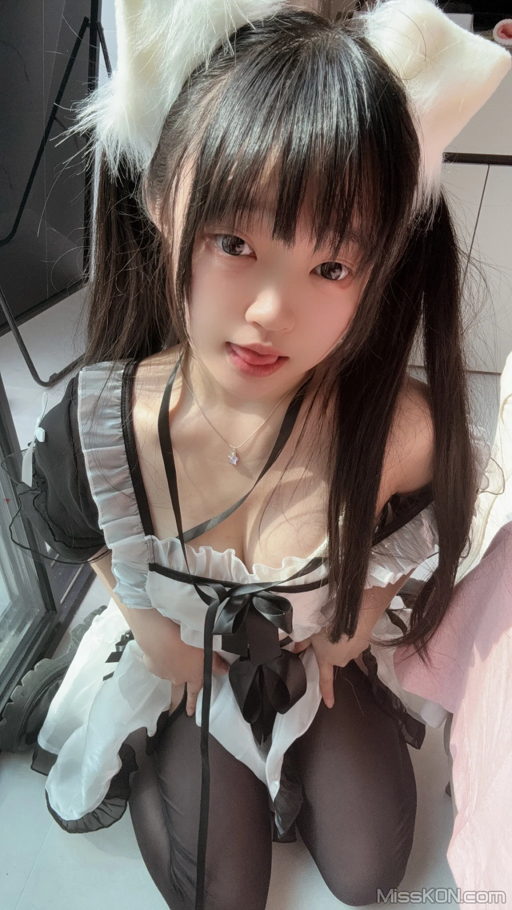 Coser@神沢永莉: 主人喜欢这套吗 (63 photos + 11 videos) – Page 7