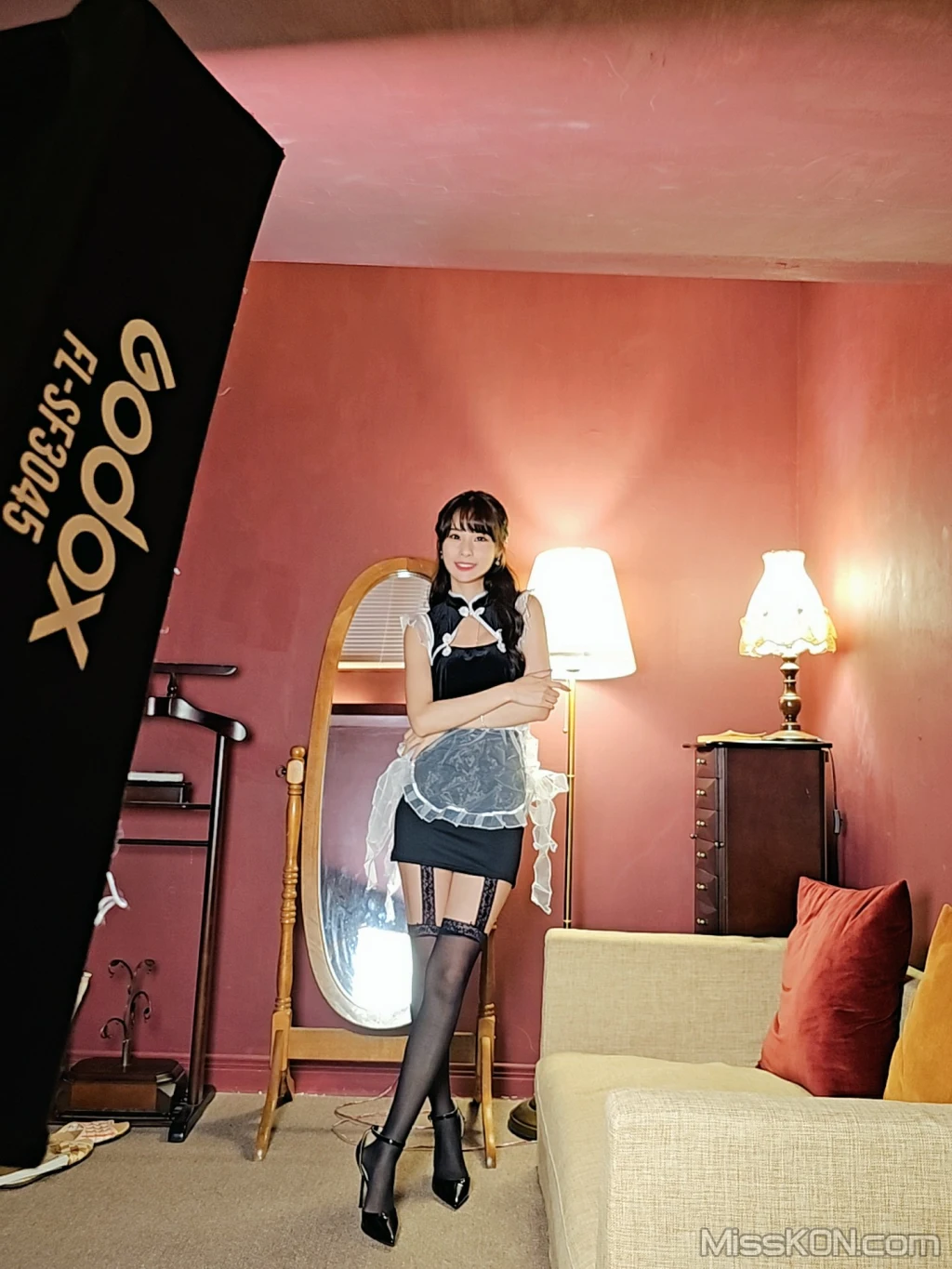 Coser@泥泥汝: 女仆与小屋 (218 photos + 14 videos) – Page 4