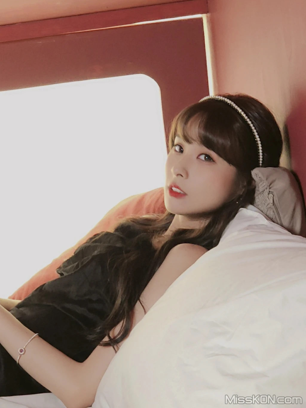 Coser@泥泥汝: 女仆与小屋 (218 photos + 14 videos) – Page 8