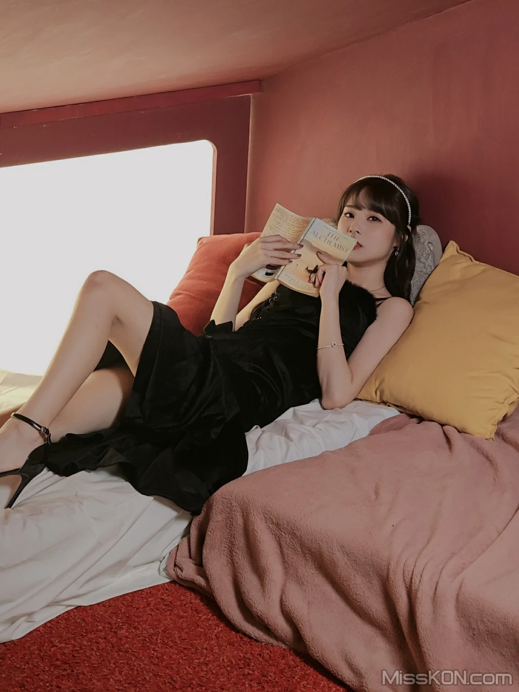 Coser@泥泥汝: 女仆与小屋 (218 photos + 14 videos) – Page 10
