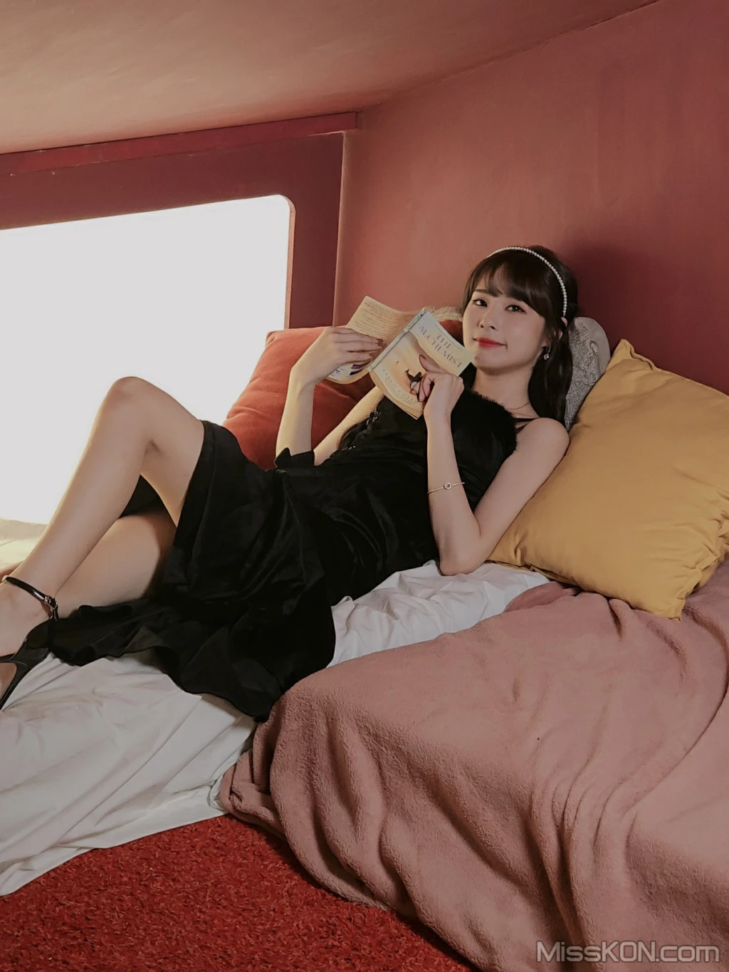 Coser@泥泥汝: 女仆与小屋 (218 photos + 14 videos) – Page 10