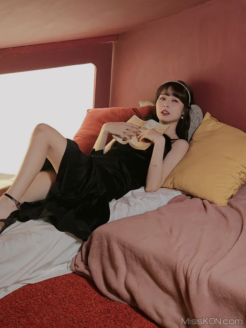 Coser@泥泥汝: 女仆与小屋 (218 photos + 14 videos) – Page 10
