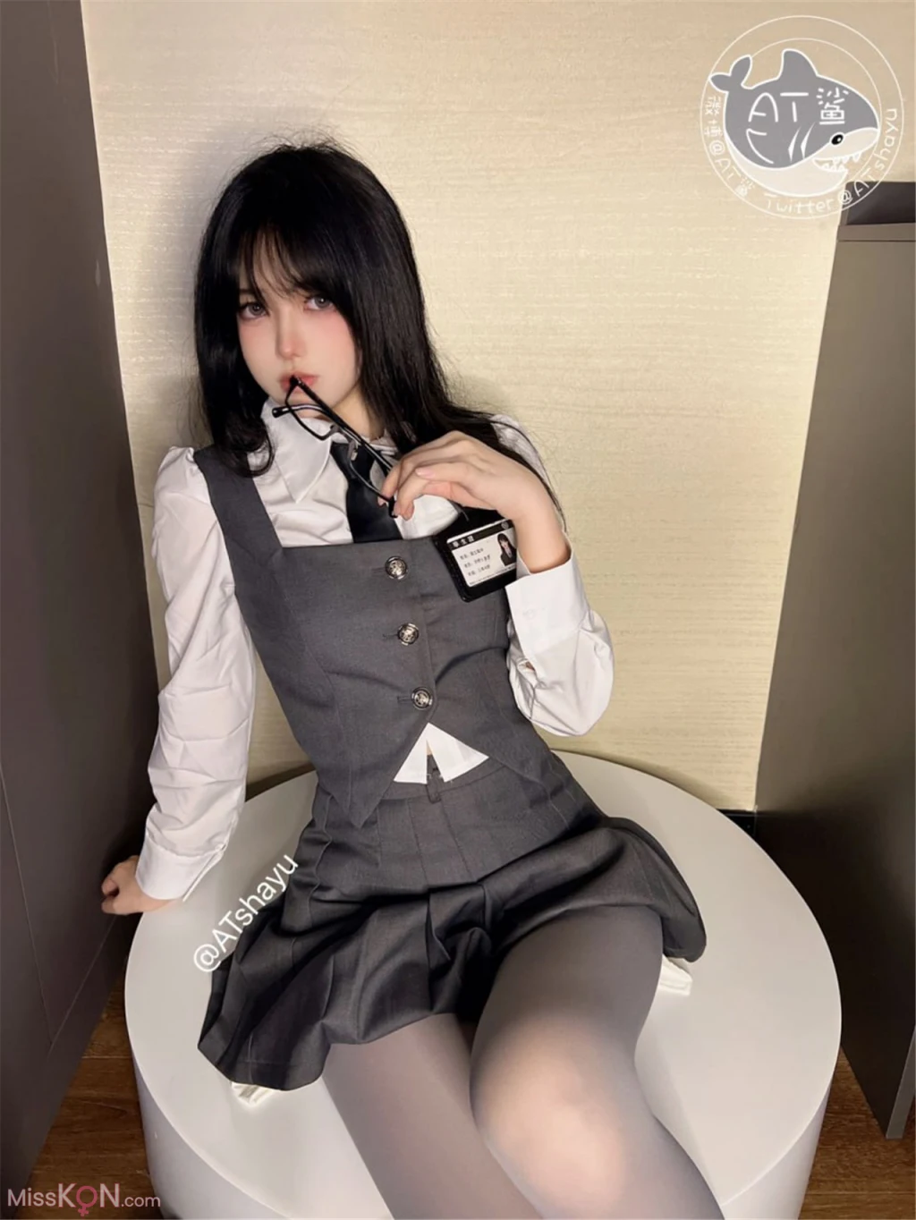 Coser@AT鲨: 真空灰色裤袜 (50 photos) – Page 2