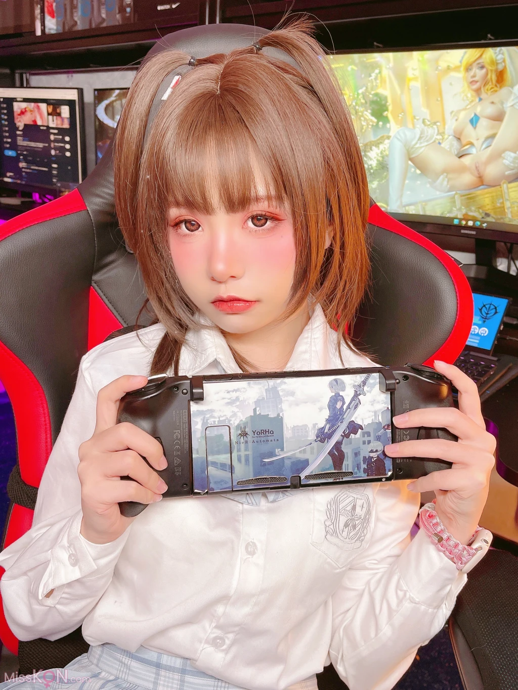 Coser@爆机少女喵小吉 (Nekokoyoshi): 小吉的电玩时间 (44 photos)