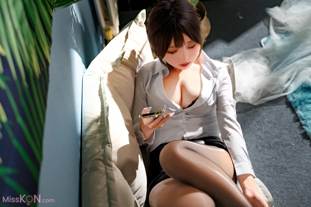 Coser@eloise软软: 视图 OL (99 photos )