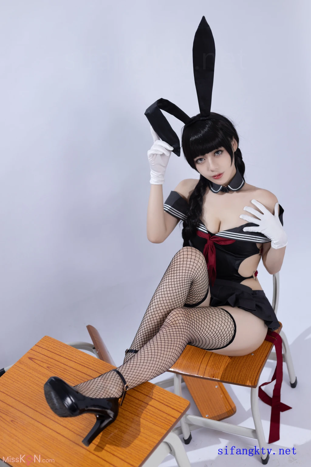 Coser@九言: 卯月桃子 (33 photos)