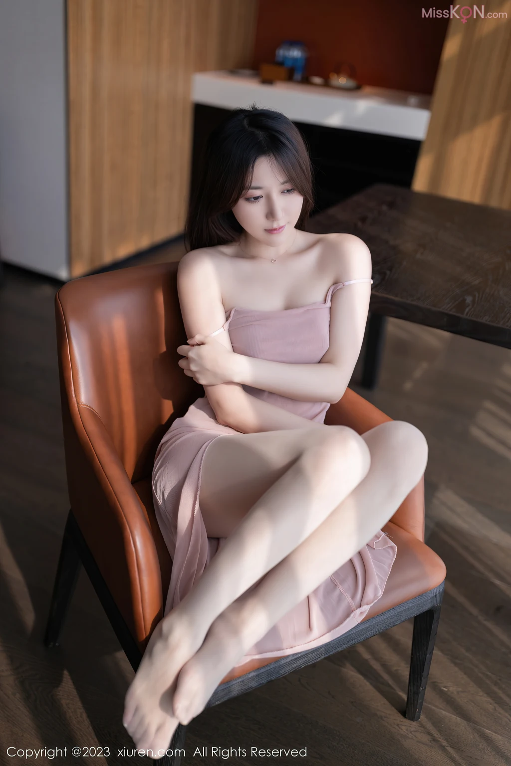 XIUREN No.7423 – 7432 (827 photos)